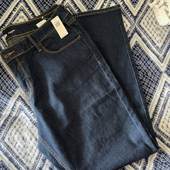 Old Navy Jeans - Picture 2 of 5